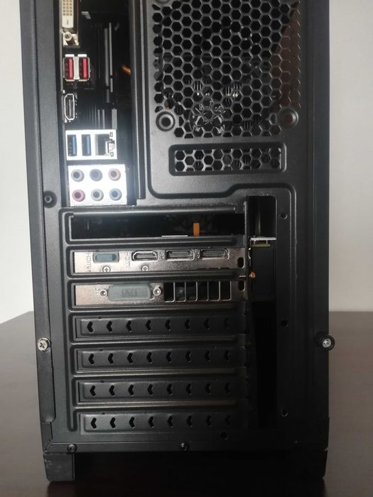 Геймърски компютър GB Z170-Gaming Intel I7 6700K 16GB RAM  RX470 8GB