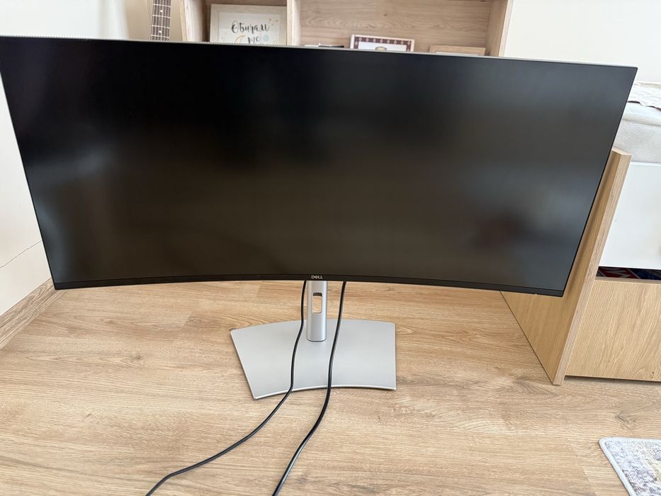 Dell UltraSharp U4025QW 40” 5K2K 120Hz – счупен дисплей / за части или ремонт