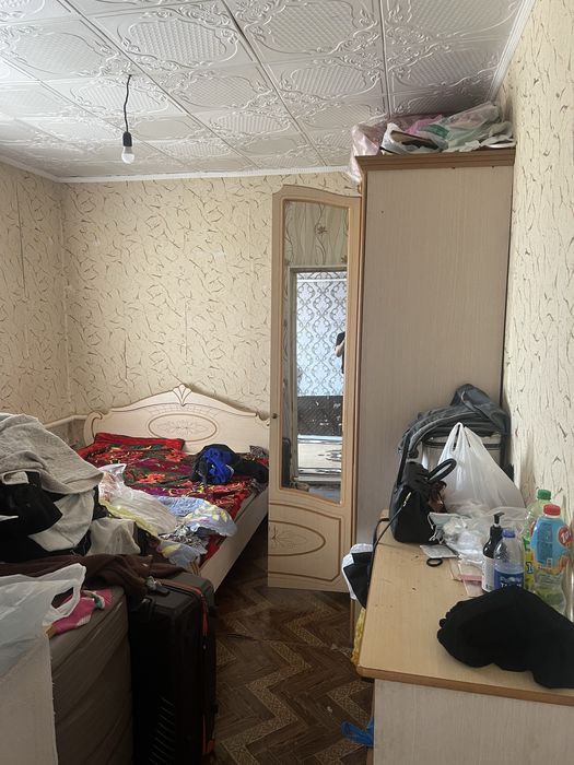 Дом продается в хорошем раионе.