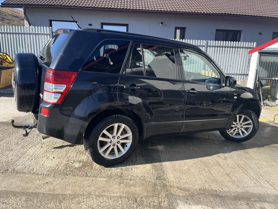 Vând Grand Vitara 2007