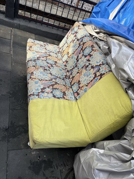 Vand canapea extesibila 69 lei