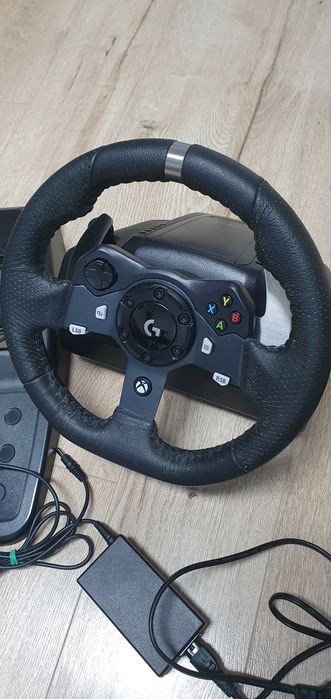 Gaming Volan Logitech G920 Volan+pedal+schimbător+adapter 

Funcționea