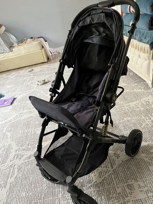 Коляска прогулочная женил