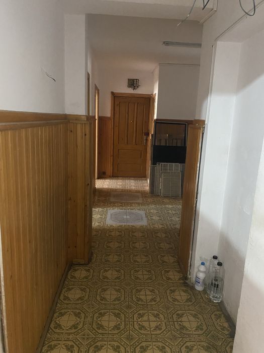 Apartament 4 camere, spatiu comercial