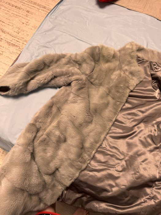 Продам норковую шубу