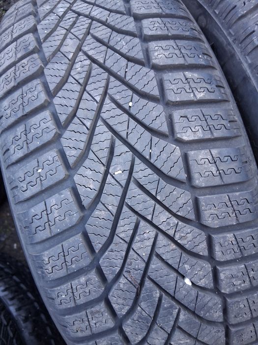 205 55 16 FALKEN 2бр зимни дот 2022г