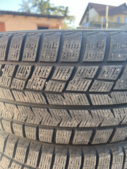 Резина зимняя 235/60/R18