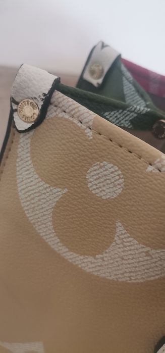 Дамска чанта Louis Vuitton