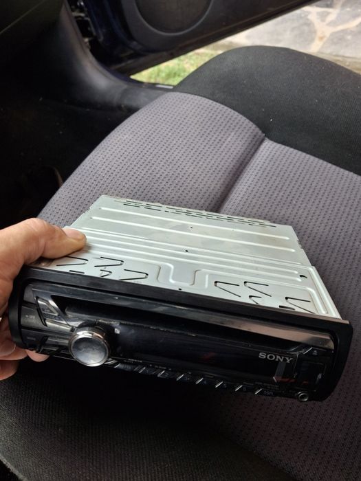 Sony CDX-GT470UM