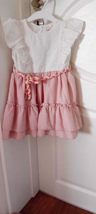 Нова рокля с етикет