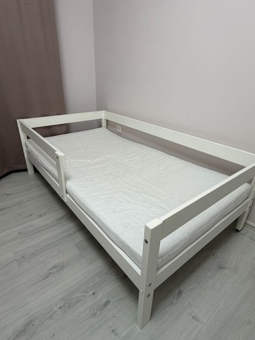 Продам детско-подросковую двойную кровать  Софа.