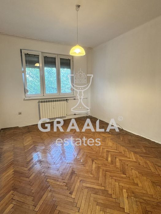 Продава се Тристаен апартамент в София, Оборище - 117 кв.м за 2539 €/кв.м - Снимка #9