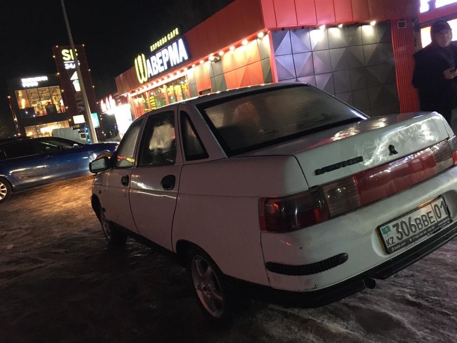 Машина Ваз 2110