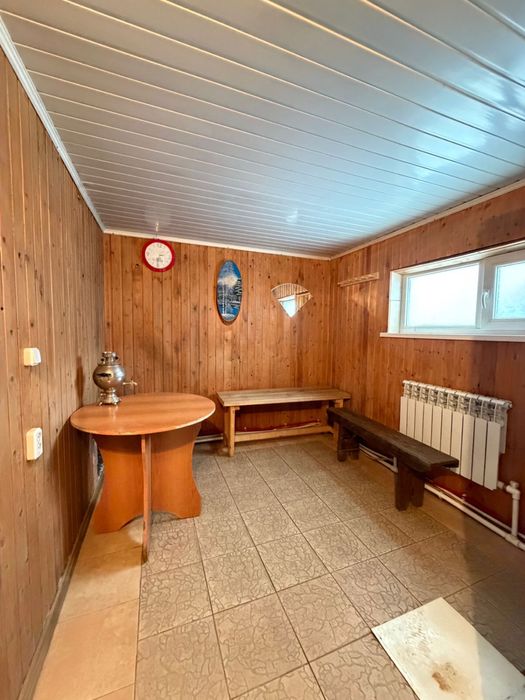 Продается дом с магазином.