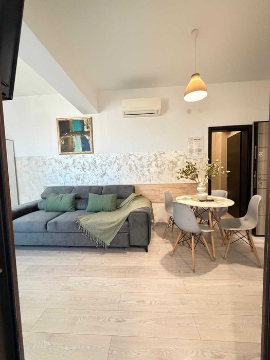 IS Cazare Apartamente Regim Hotelier Central 1-2-3 cam Palas-Newton