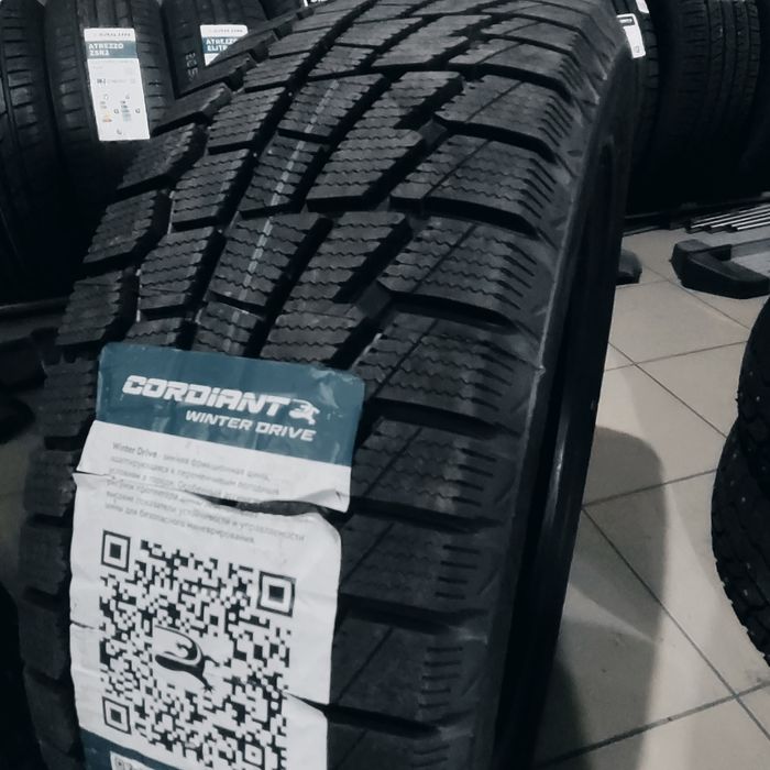 215/55 R17 Шины Новые Шипованные