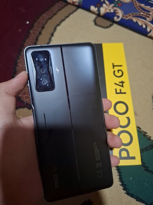 Poco F4 GT 256/12+4