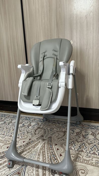 Текнум стол для кормление