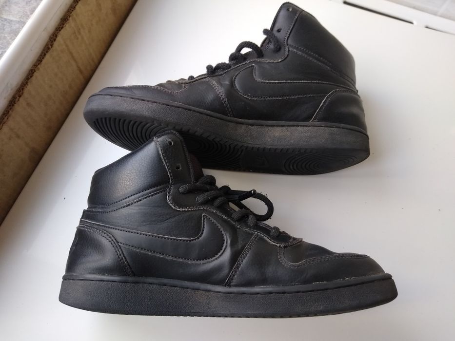 Кожени маратонки Nike