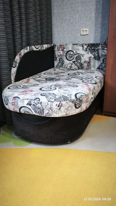 Продам бу диванчик