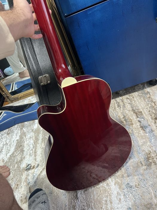 Chitara electroacustică Oscar Schmidt