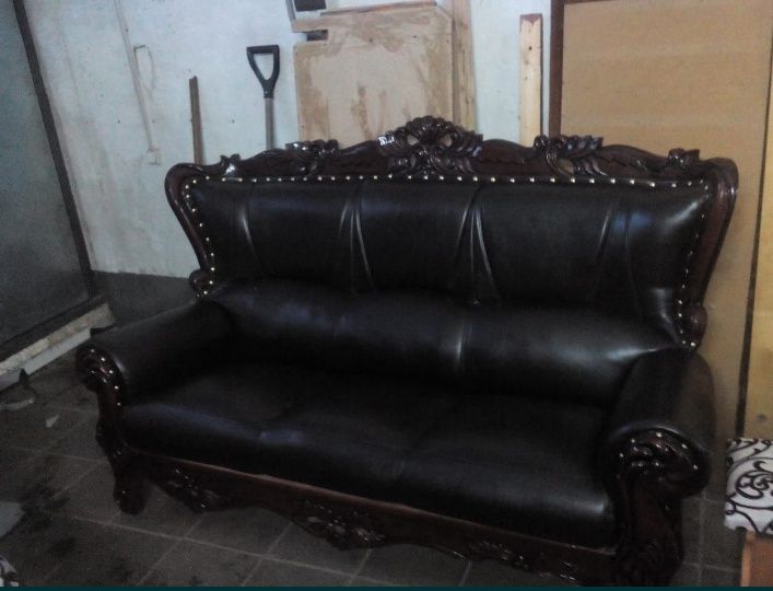 Перетяжка мебели