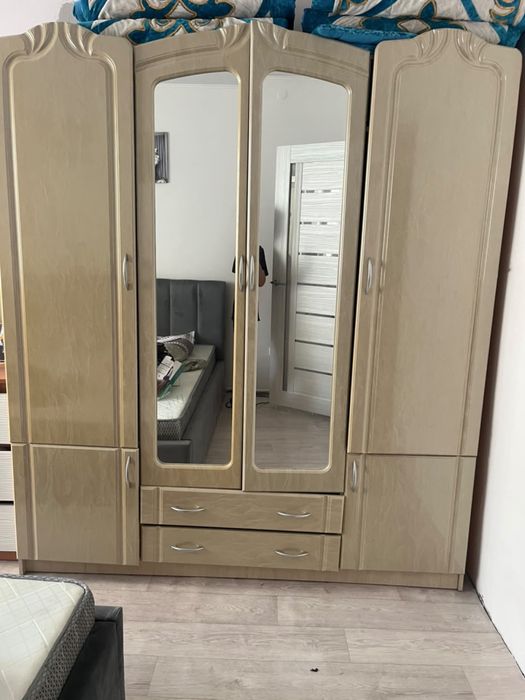 Продам шкаф для спальни