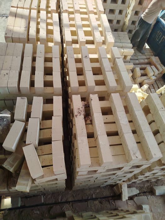 Пишган гишт Кирпич термо гишт тешикли ва тешиксиз гиштларимиз бор