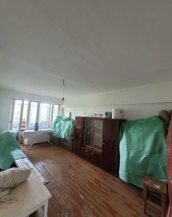 Ц6 очень срочно Жк Казахстан квартира 3х комнатная не торцевая Пустая