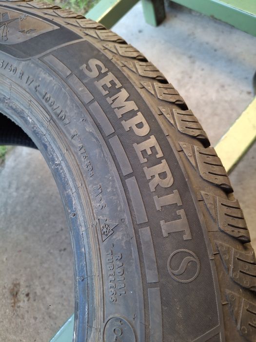 4 Anvelope  de iarnă 215 60 r17C Semperit