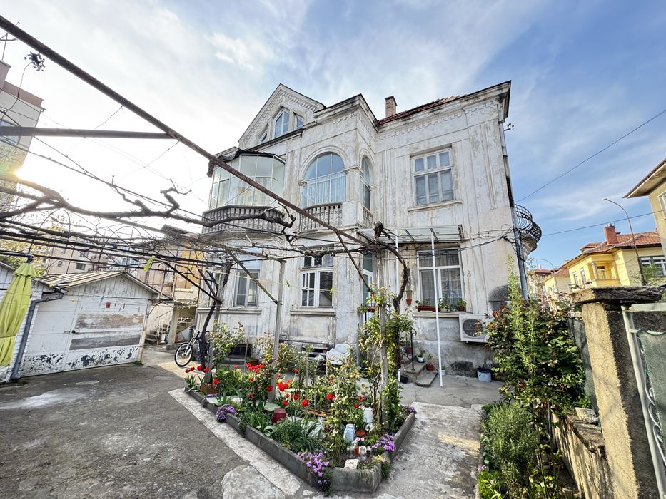 Продава се Етаж от къща в Русе, Дружба 1 - 118 кв.м за 584 €/кв.м - Снимка #2