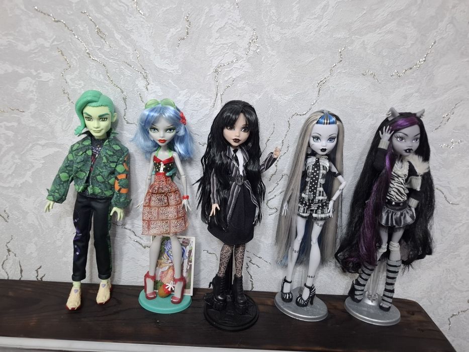 Monster high гулия венсдей