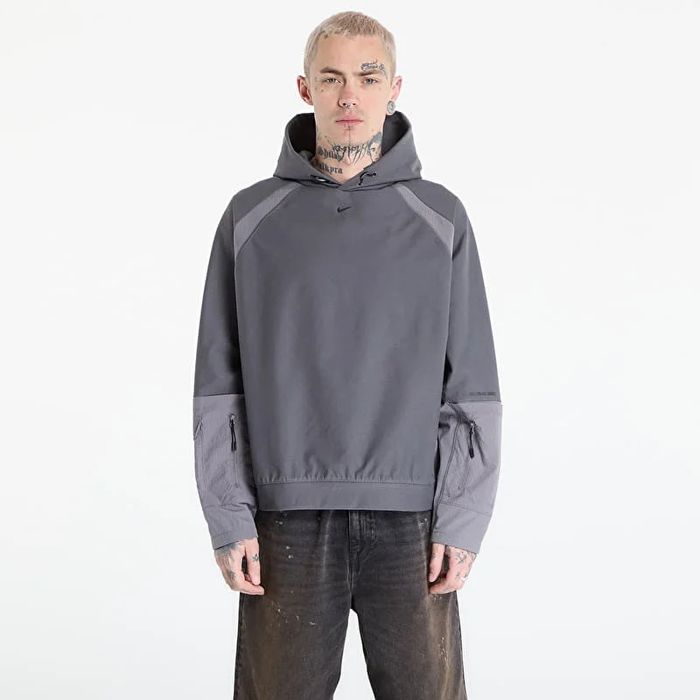 ЦЕНАТА Е ПО ДОГОВАРЯНЕ.Nike Tech Men's Dri-FIT Shori Knit Utility Hoodie
