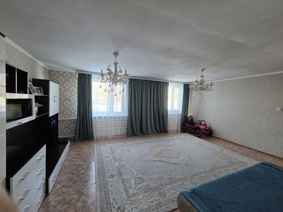 Продом дом рядом с КСШ!