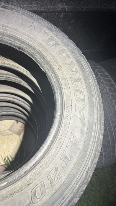 Dunlop 265/65/17 , 285/50/R20