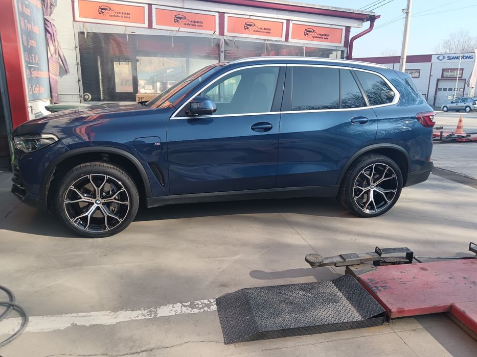Vând BMW X 5 45e plug-in hybrid