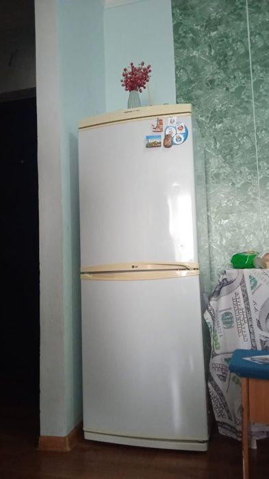 Продам холодильник марки LG