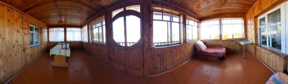 Дом на красном кордоне