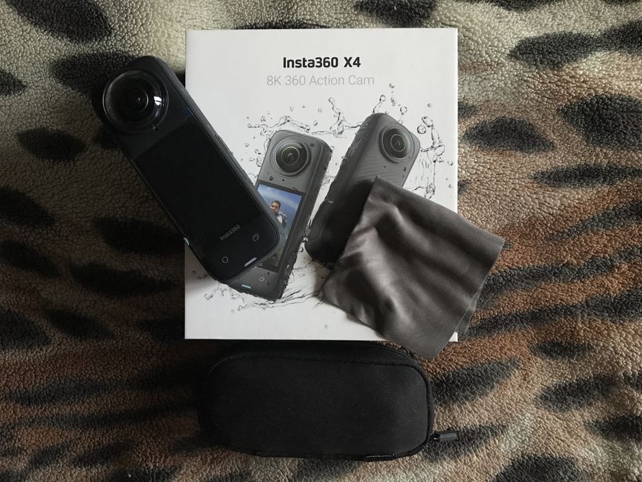 Камера insta360 X4