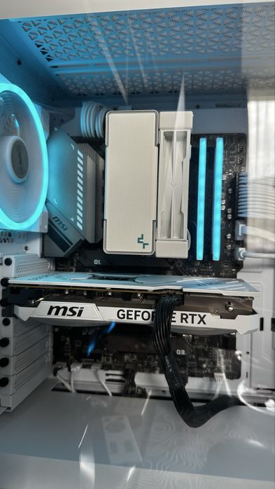 PC Конфигурация - на части или цяла