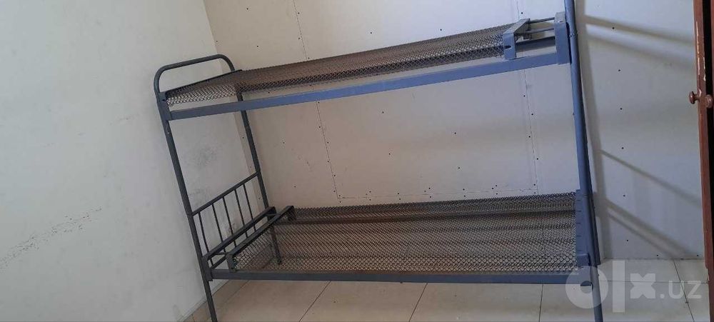Продам железную кровать
цена договорная
