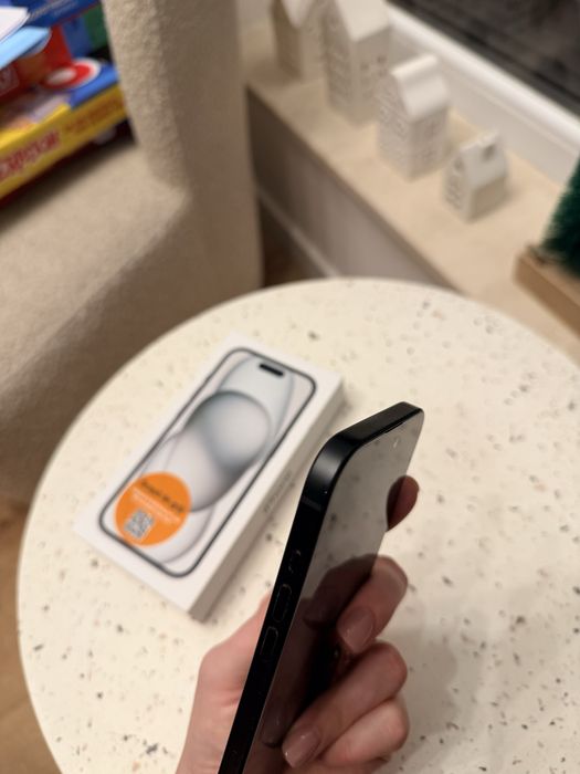 Vand Iphone 15 -128 GB