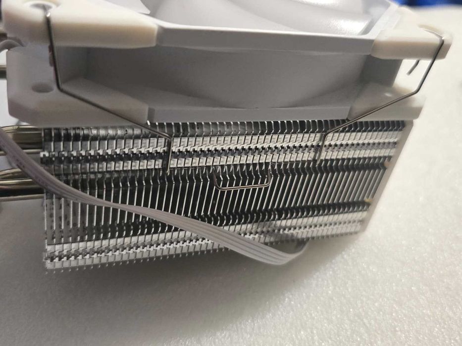 Cooler CPU ID-COOLING SE-214-XT White 180W TDP 4Heatpipes PWM 120mm