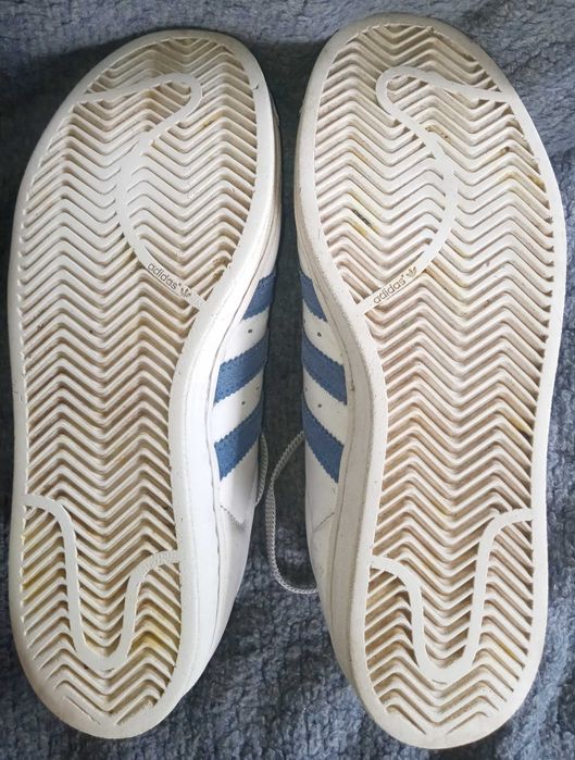 Маратонки Adidas. Класически. Размер 40