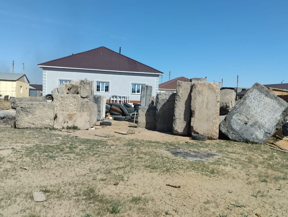 Панельный блок  стройтельный