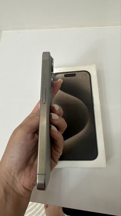 Продам iPhone 15 Pro