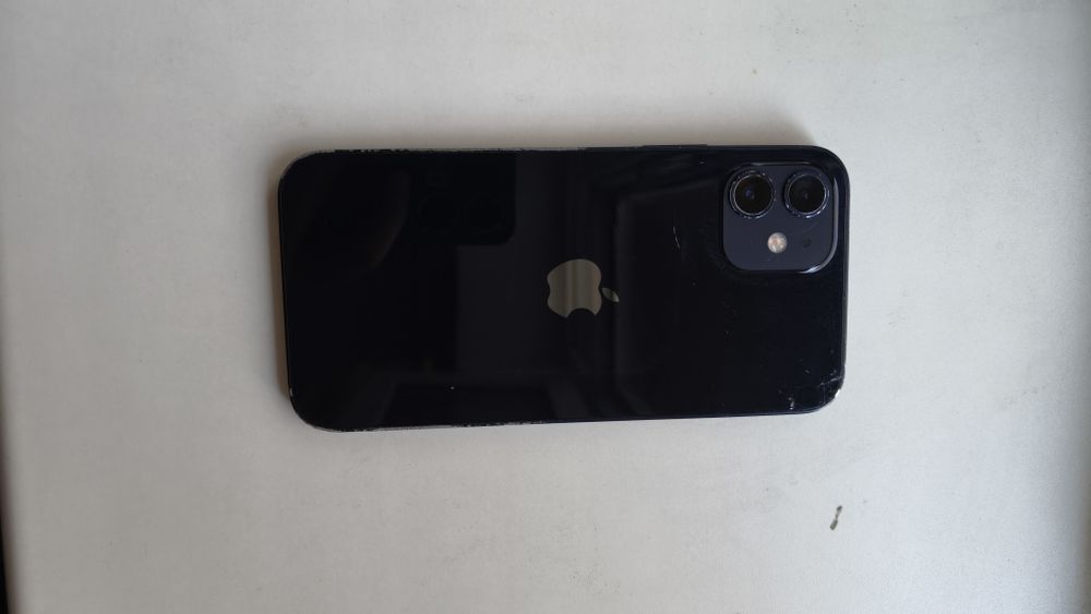 Iphone 12 128GB  MidnightBlack - 74% Sănătate Baterie