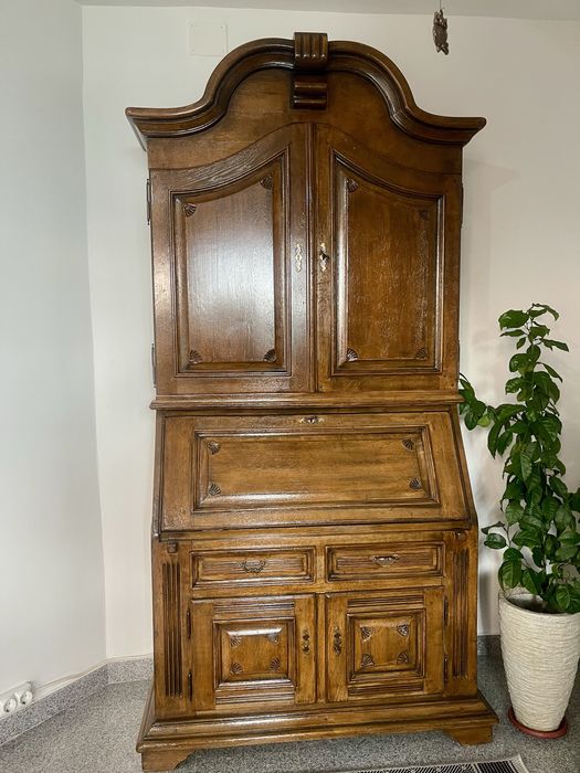 Comoda/dulap (secretar) antic , lemn masiv