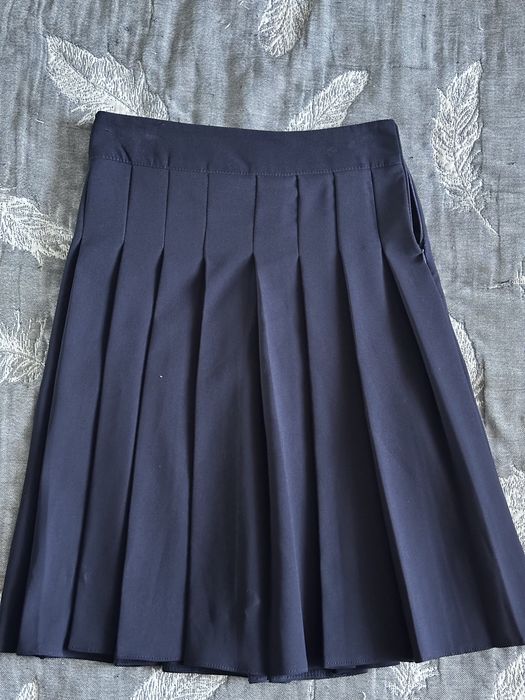 продам 3 школьные юбки