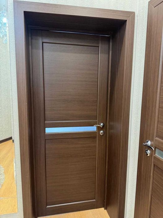межкомнатные двери - 2 шт с обналичкой (состояние отличное)